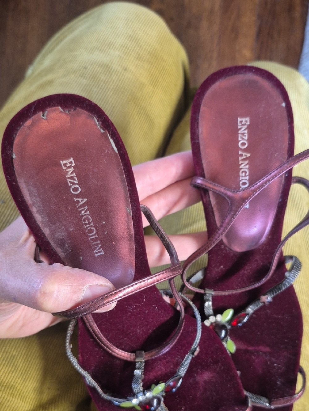 Vintage Enzo Angiolini Burgundy Velvet Jeweled T-Strap Heels - Picture 3 of 6